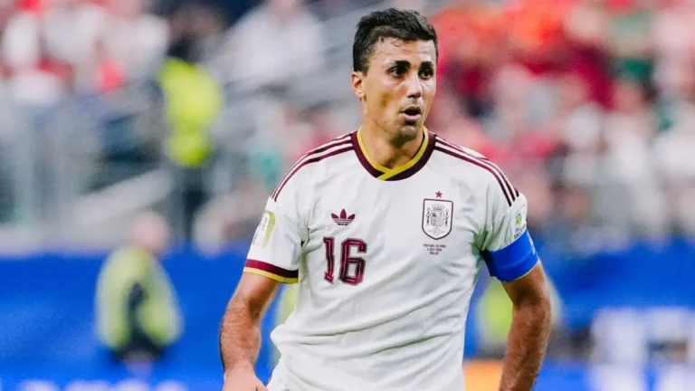 Manchester City reject Barcelona’s first offer for Rodri