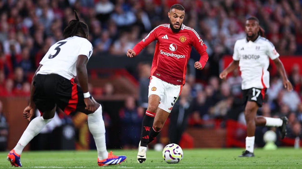 Moroccan international Noussair Mazraoui