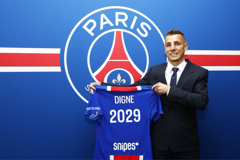 OFFICIAL/ Paris Saint-Germain announce the signing of Lucas Digne