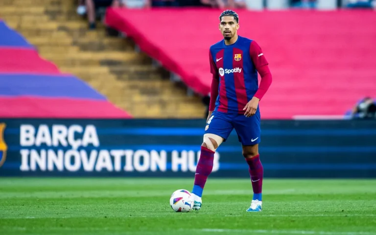 Barcelona agree to loan defender Ronald Araujo to Liverpool